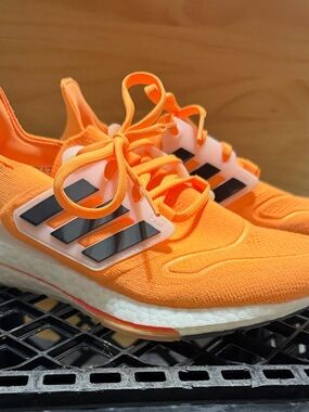Men’s adidas Ultraboost 2022 Orange
